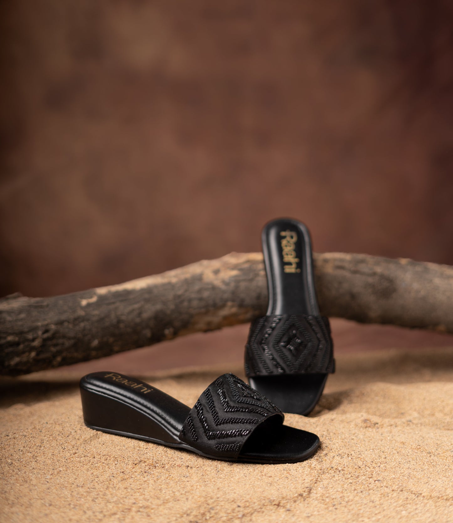 Square Black Wedge