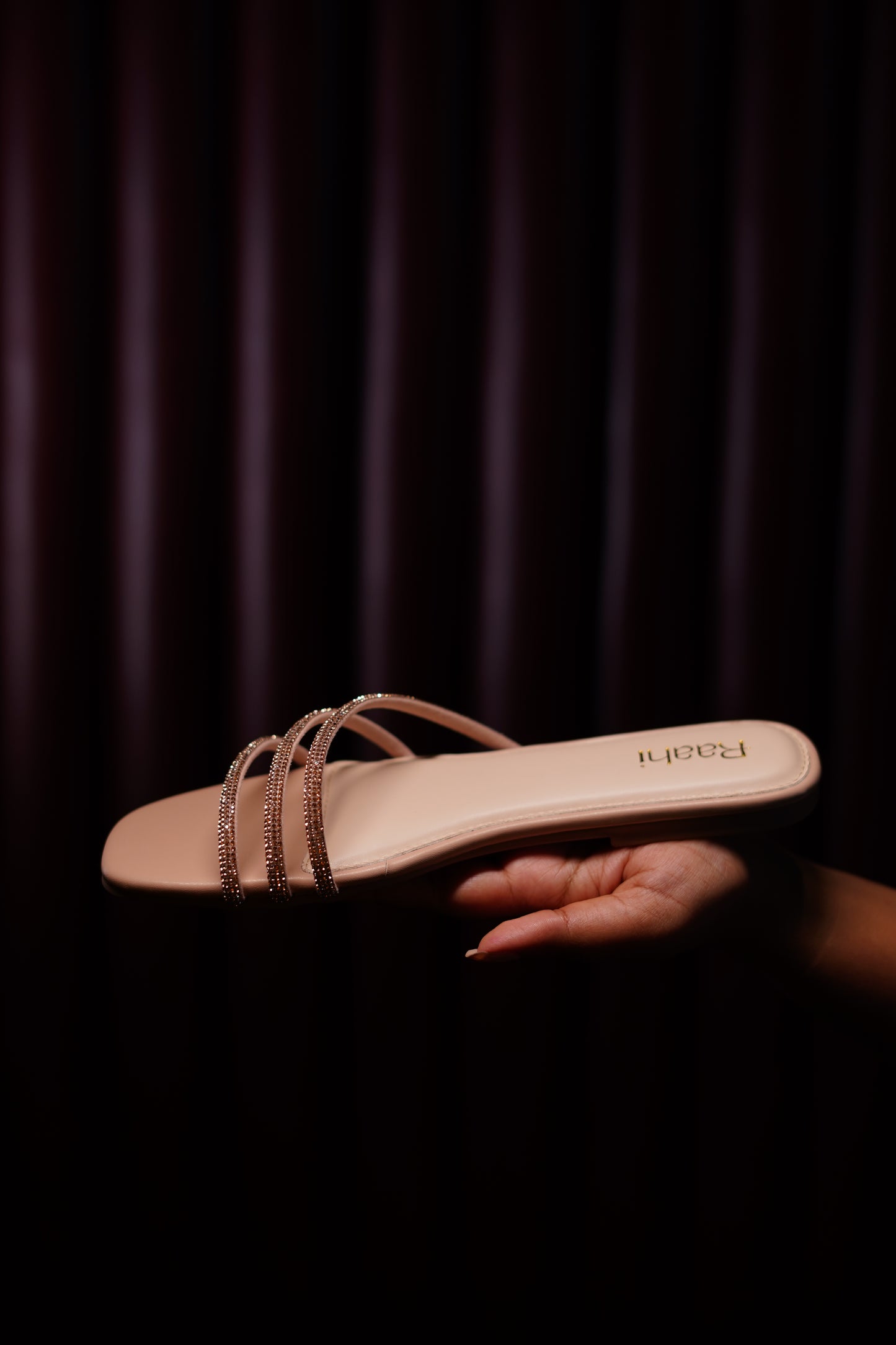 Pink three Diamond String flats