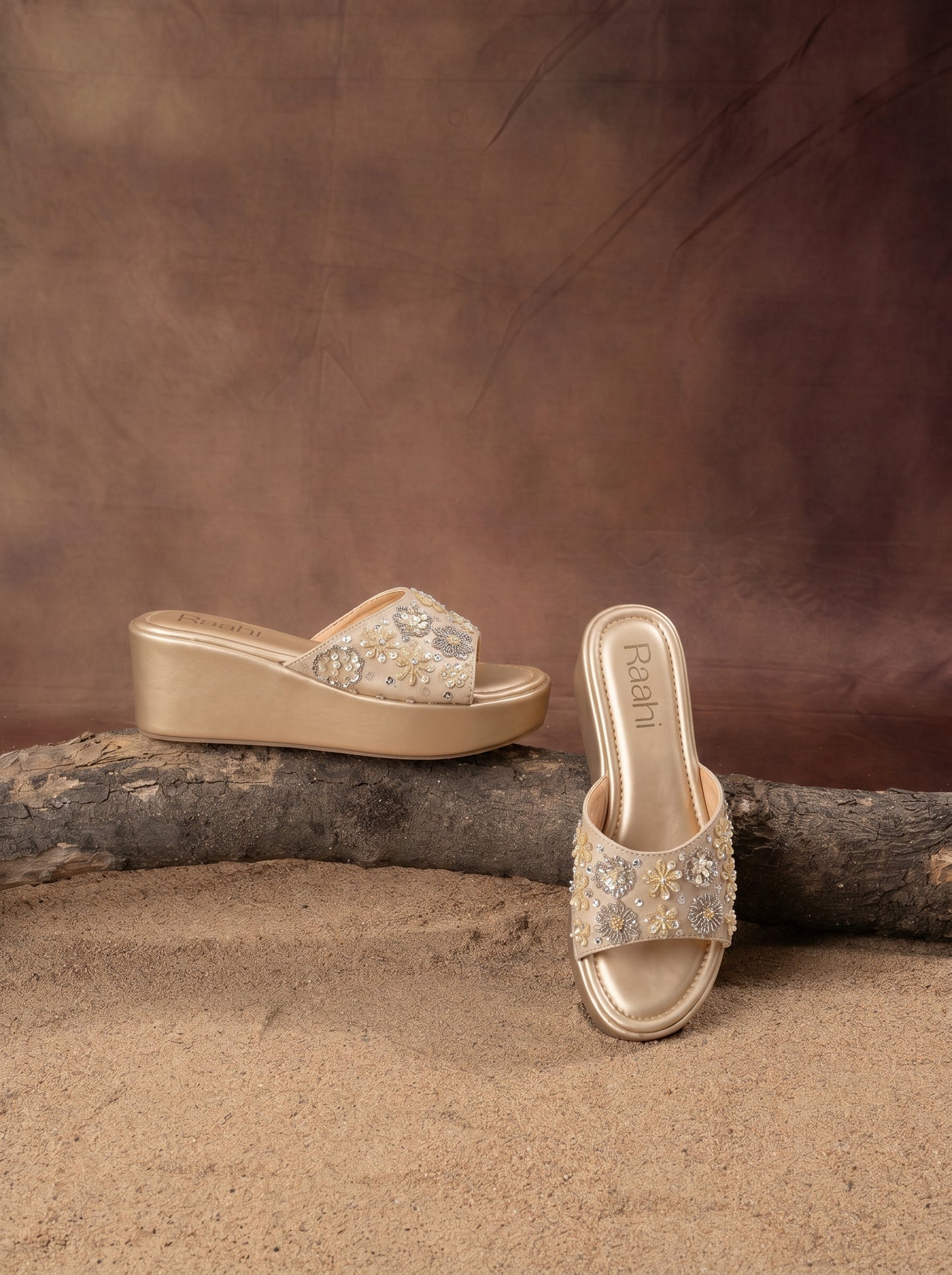 Champagne Gold Platform